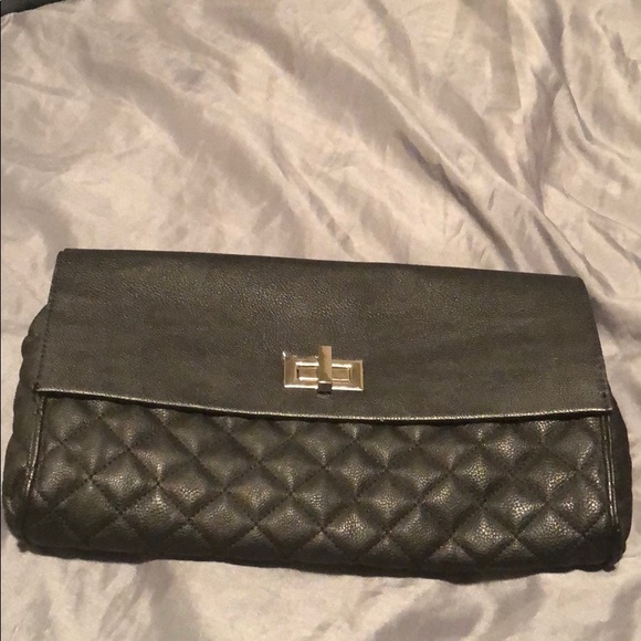 Madden Girl Handbags - Large Madden Girl Quilted Clutch